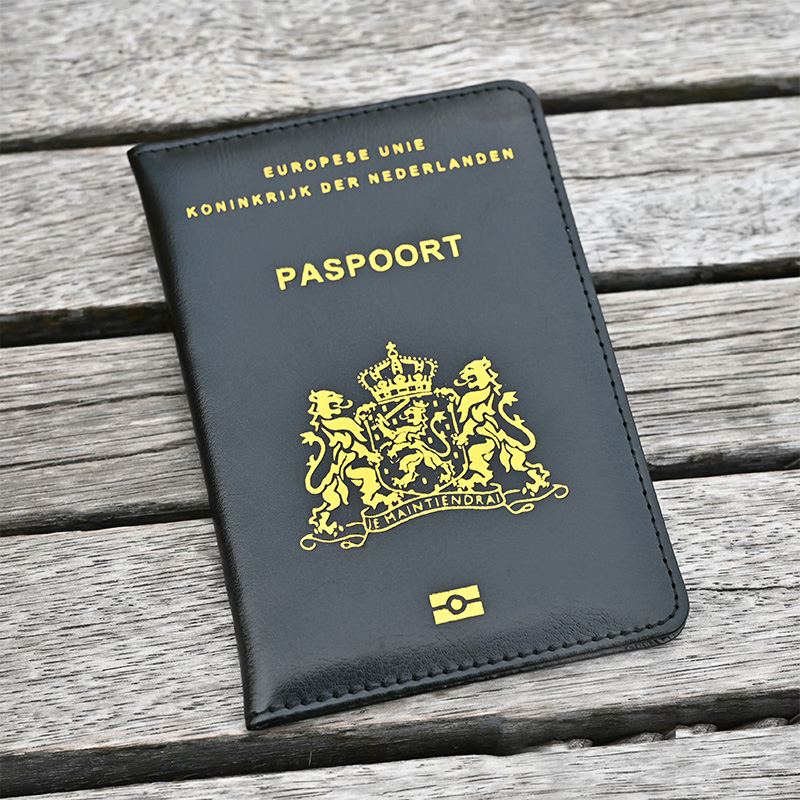 Travel Accessories Essentials - Seyahat Gereçleri Hollanda Pasaport Kılıfı Hollanda